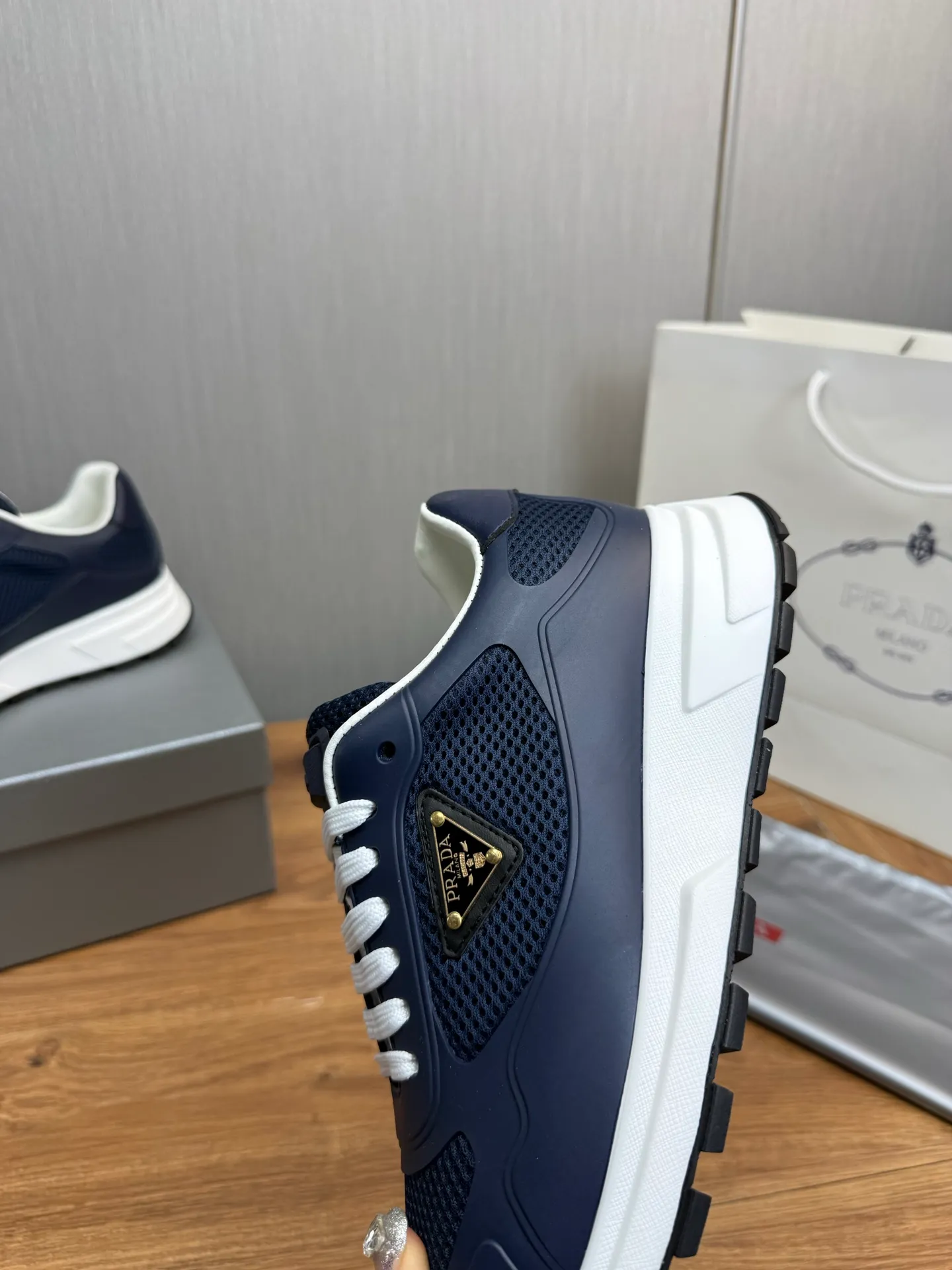 Men's shoes 💰580💰 [PRADA] Autumn and winter hot men's shoes shipped 👏Official website synchronized ⬆️Original fly-woven cowhide fabric + cowhide lining, 1⃣️:1⃣️reproduction, original sole, 38-45 (45. Customized, non-refundable)